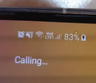 三星GalaxyS10手机闪烁的白色像素是手机的一部分