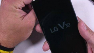 LGV30在残酷的耐用性测试中被刮擦烧毁和弯曲