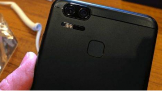 华硕ZenFone3Zoom收到安卓Nougat更新