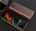 但通过GalaxyZFold3他们将其提升到一个新的水平