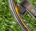 FitbitLuxe健身追踪器通过最新的软件更新获得常亮显示和SpO2功能
