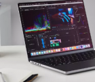 配备OLED屏幕的MacBook还遥遥无期