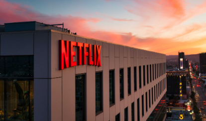 Netflix十年来首次失去客户考虑使用更便宜的广告层