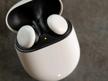 谷歌的PixelBudsPro最终将很快追随AirPodsPro