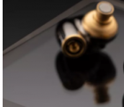 MezeAudio通过高端ADVAR有线耳塞庆祝罗马尼亚传统