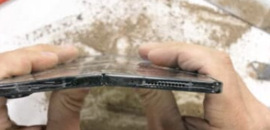 三星GalaxyZFold4通过强制性耐用性测试