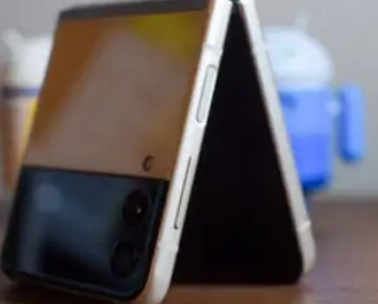 三星将Android14推送至较旧的可折叠设备和GalaxyF54