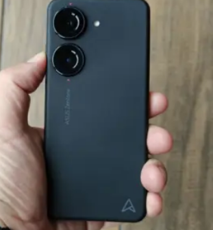 华硕ZenFone10现已收到稳定的Android14更新