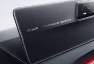 世界移动通信大会(MWC)标志着保时捷设计HONORMagicV2RSR在全球的发布